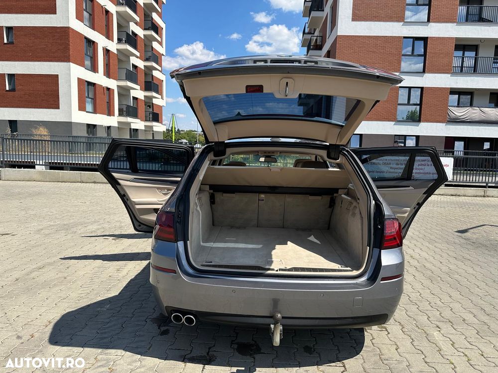 BMW Seria 5 525d xDrive - 5