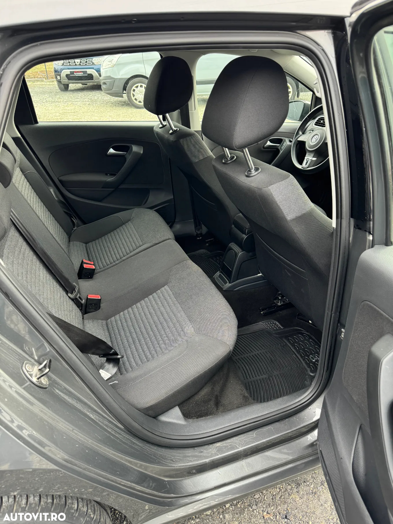 Volkswagen Polo 1.6 TDI CR DPF Highline - 8