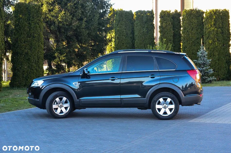 Chevrolet Captiva 2.4 2WD 7 Sitzer LS Family Edition - 17