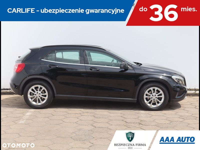 Mercedes-Benz GLA - 7