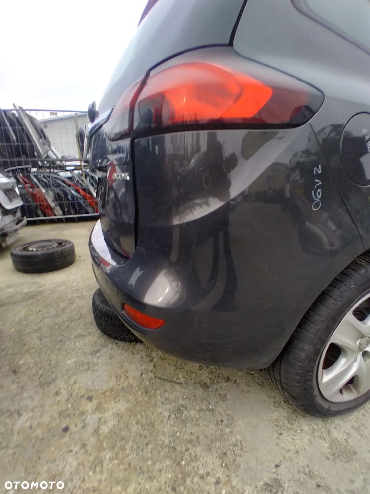 Opel ZAFIRA C Zderzak Tył Kolor. Z190 - 2