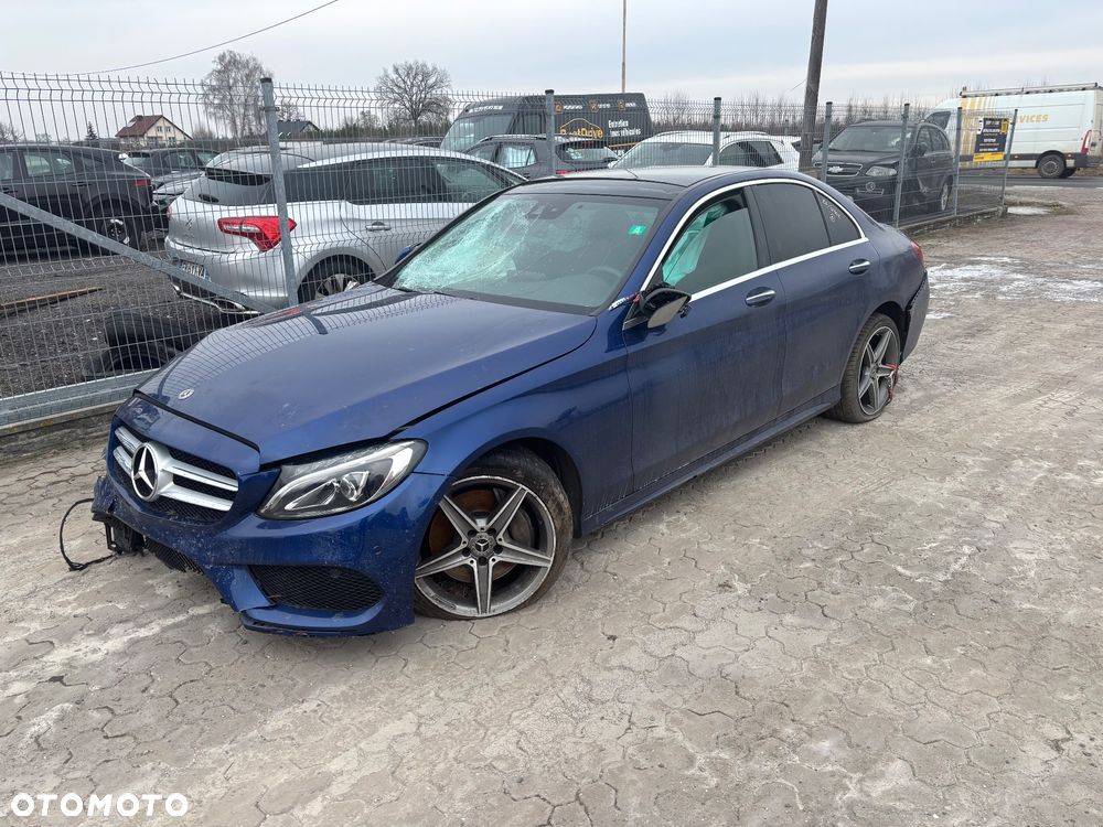 Mercedes-Benz Klasa C 250 d 4Matic 9G-TRONIC AMG Line - 4