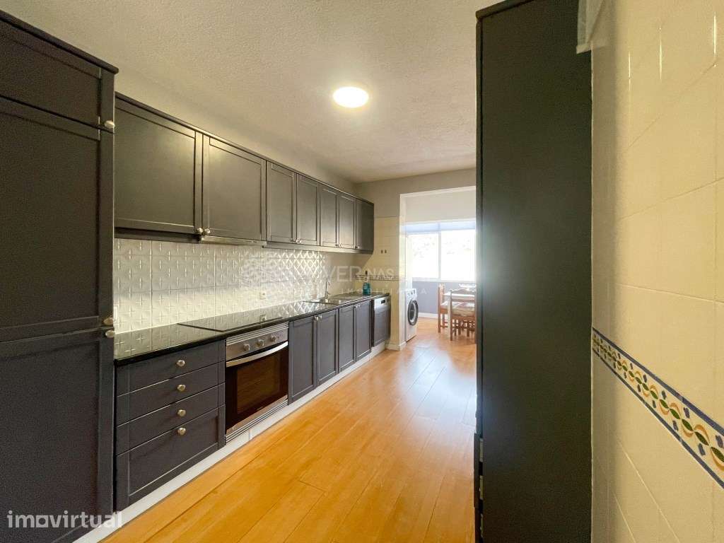 ARRENDAMENTO - Apartamento T3 Renovado e Totalmente Equipado | Cost... - Grande imagem: 2/41