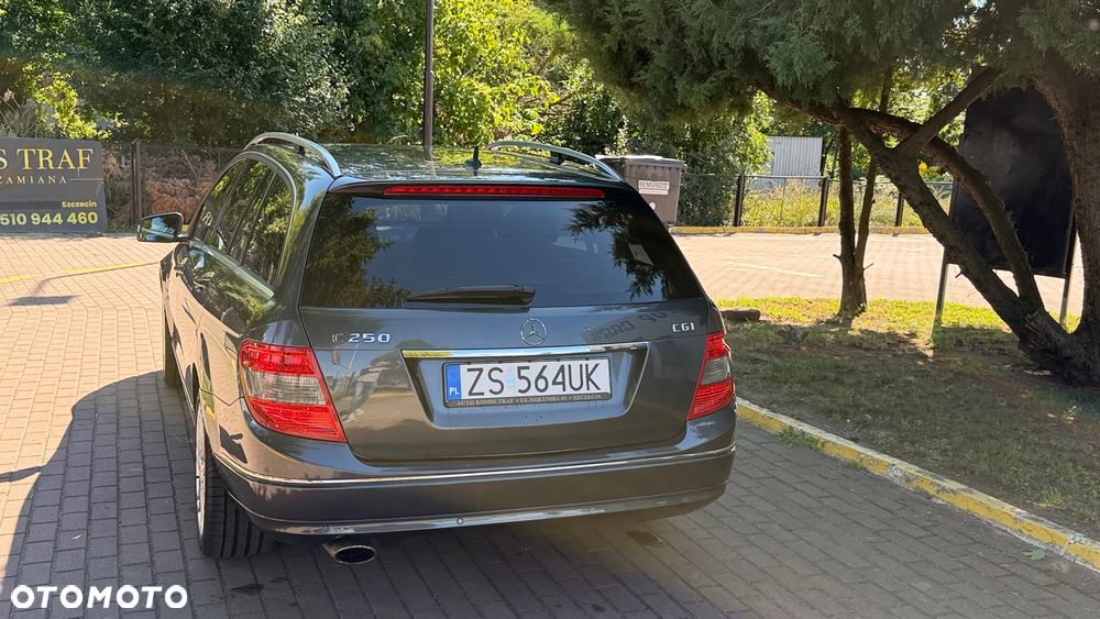 Mercedes-Benz Klasa C 250 CGI Automatik BlueEFFICIENCY Avantgarde - 8