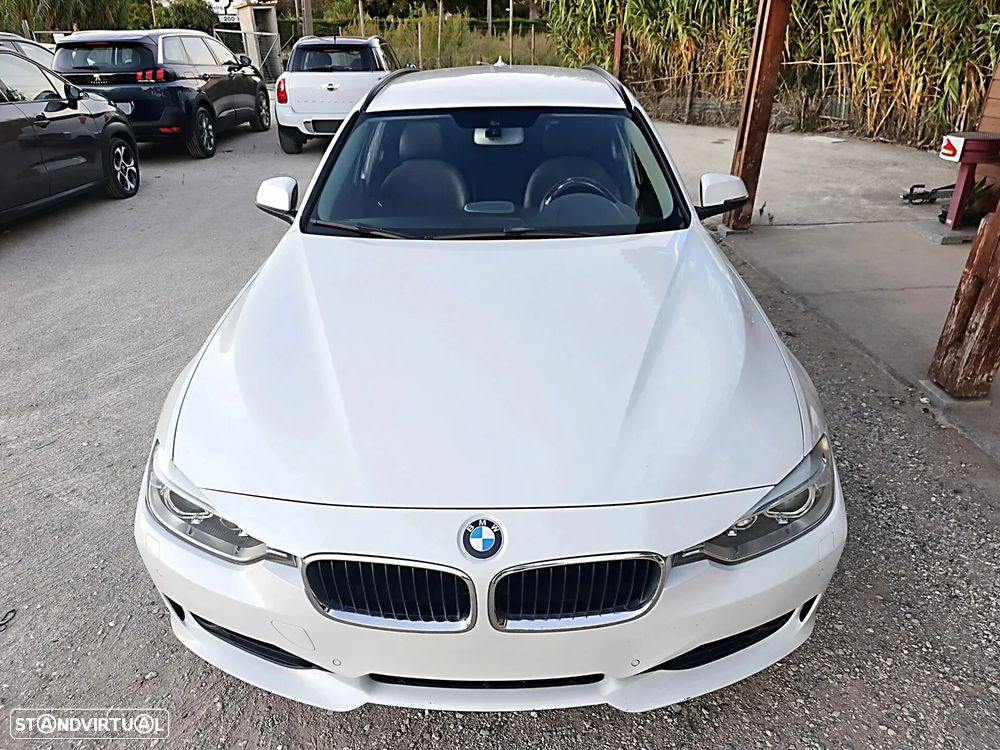 BMW 318 d Auto Line Sport - 9