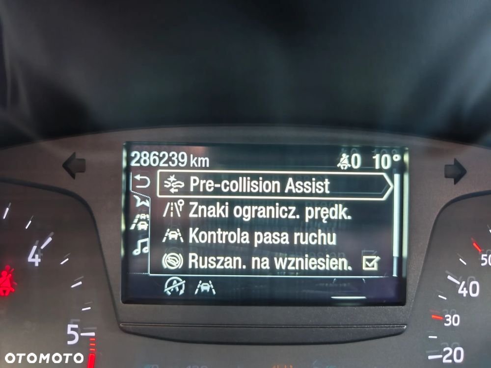 Ford Focus 1.5 EcoBlue Connected - 12