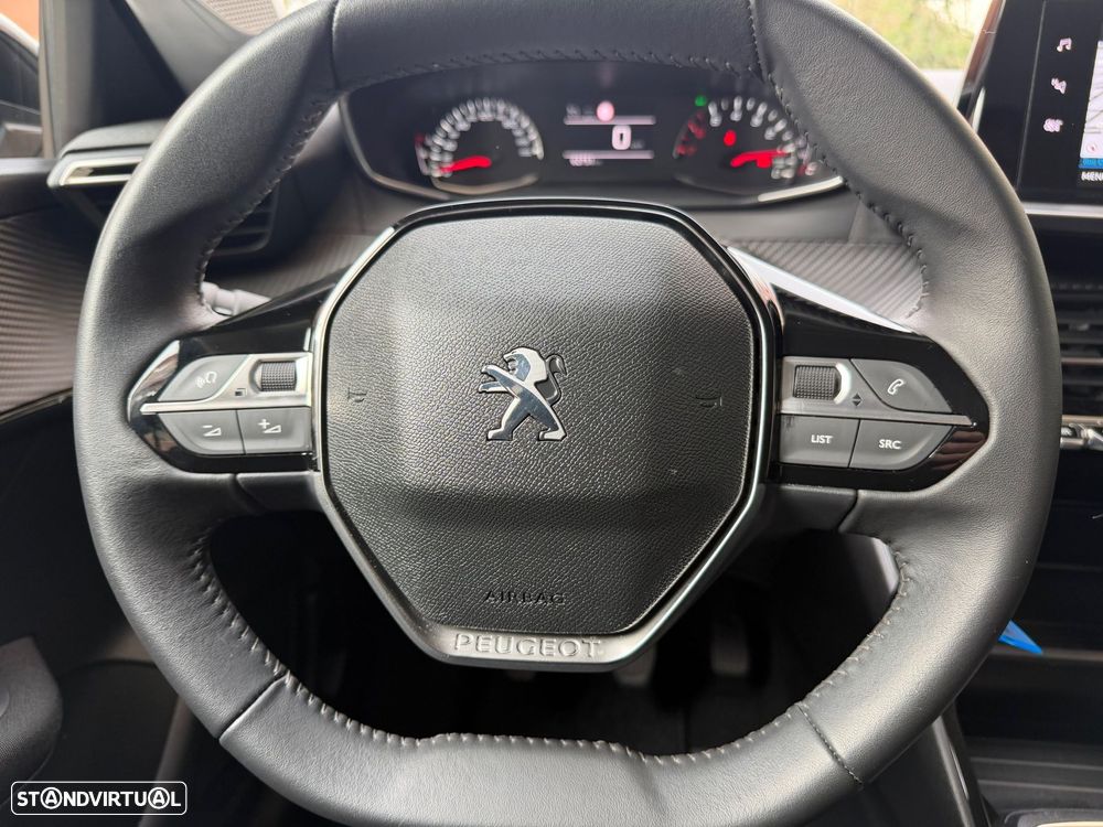 Peugeot 208 1.2 PureTech Active Pack - 12