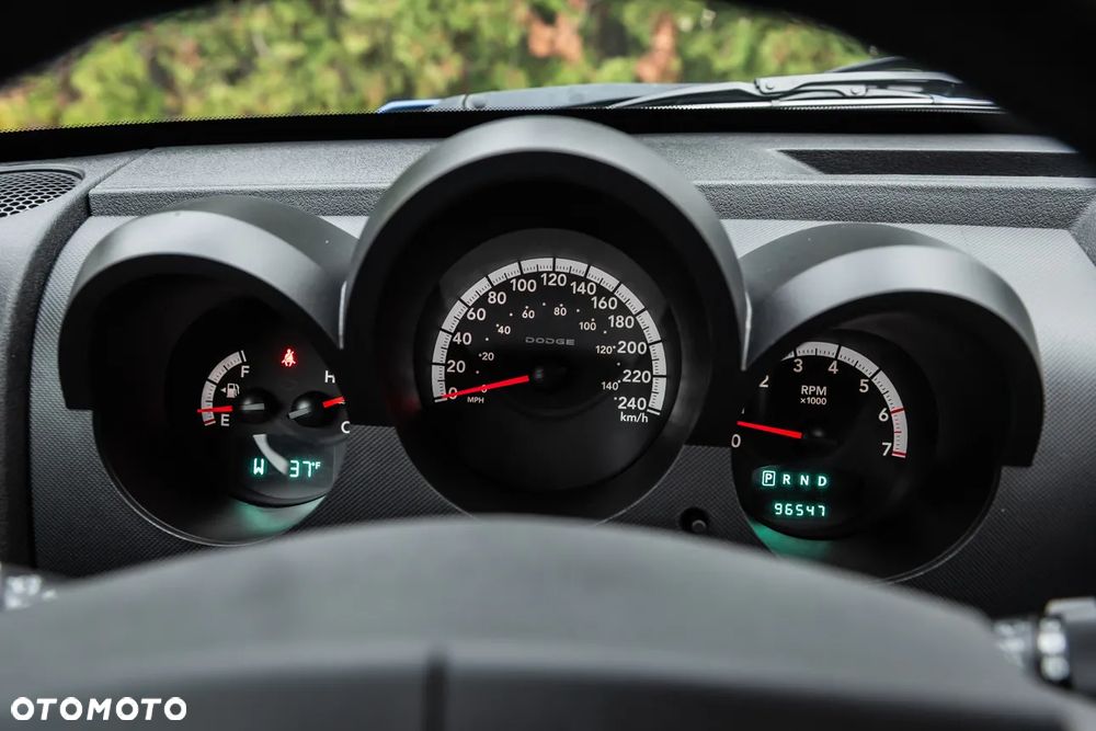 Dodge Nitro 3.7 V6 SLT - 21