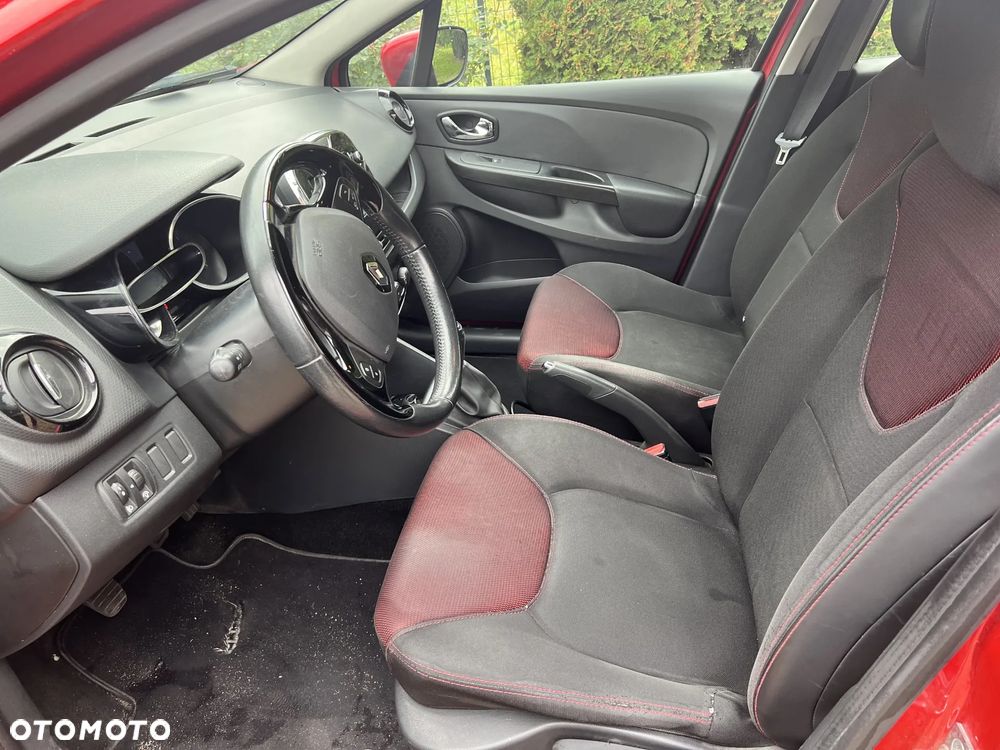 Renault Clio - 11