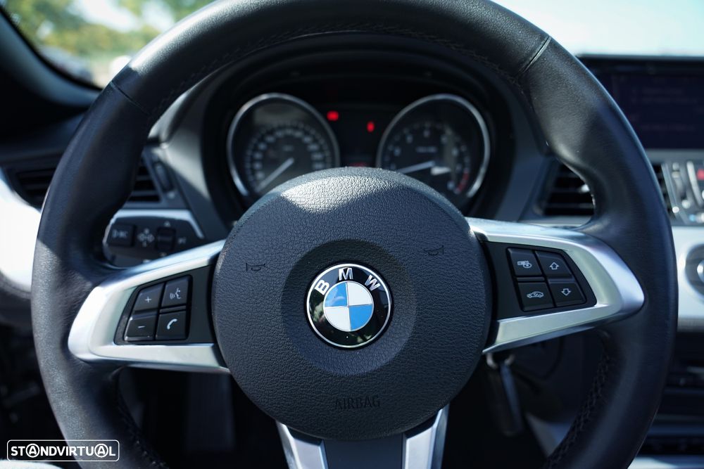 BMW Z4 sDrive20i - 27