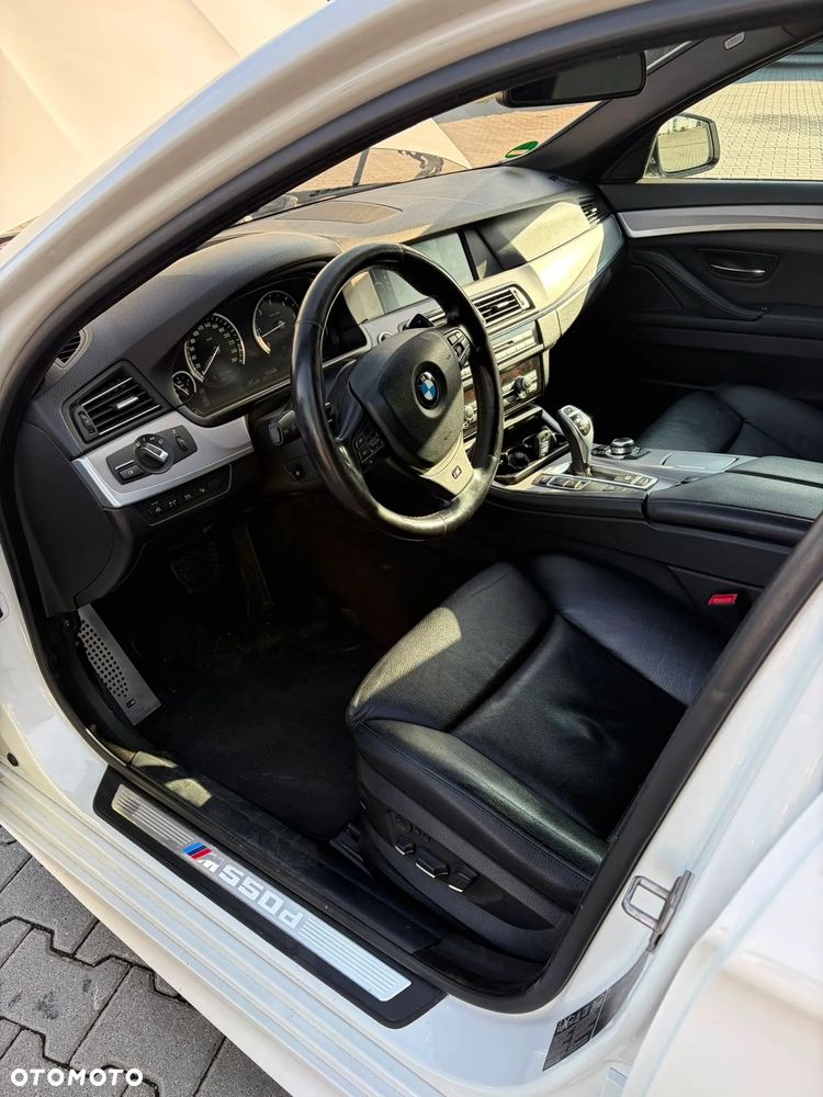 BMW Seria 5 M550d xDrive Sport-Aut - 7
