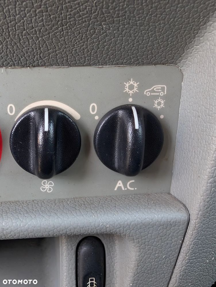 Renault Kangoo 1.2 16V Privilege - 6