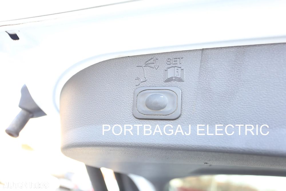 Ford Kuga 2.0 TDCi 4x4 Aut. ST-Line - 24