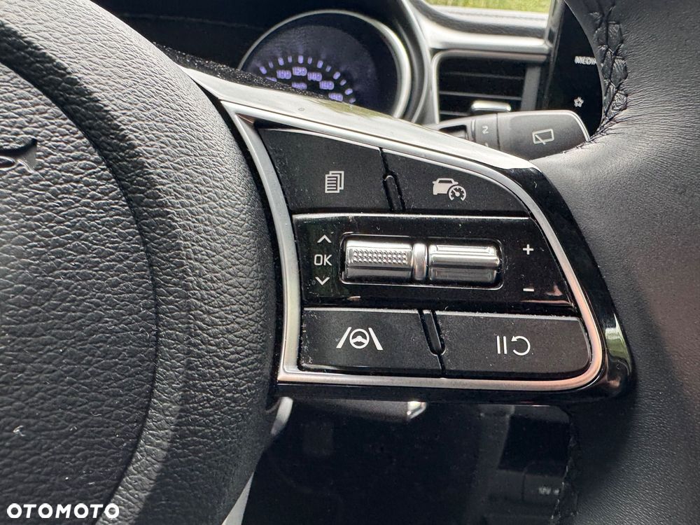 Kia XCeed 1.5 T-GDI M - 25