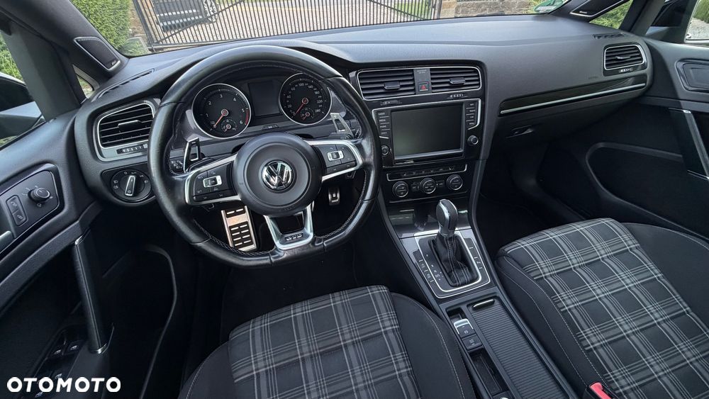 Volkswagen Golf GTD 2.0 TDI SCR DSG - 21