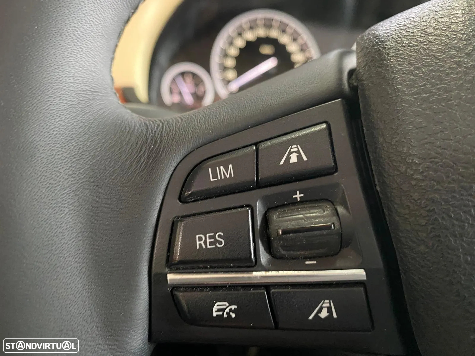 BMW 750 d xDrive - 35