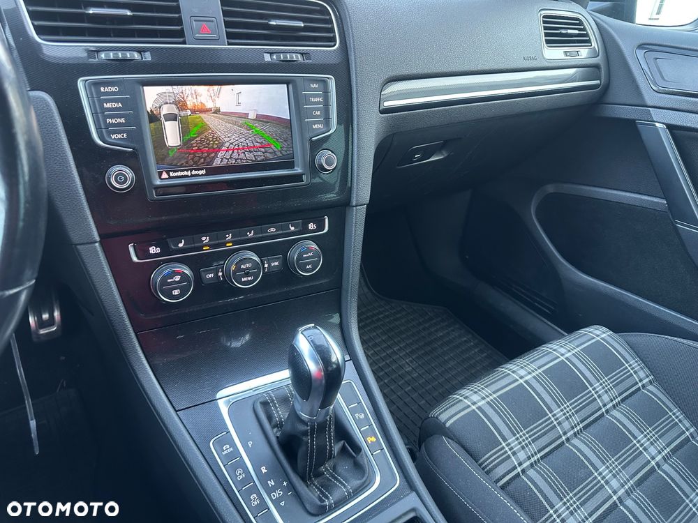 Volkswagen Golf GTD 2.0 TDI SCR DSG - 25