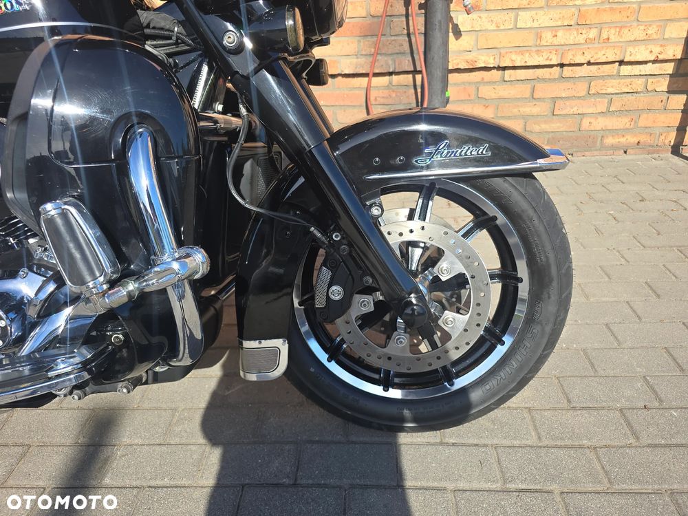Harley-Davidson Touring Ultra Limited - 4