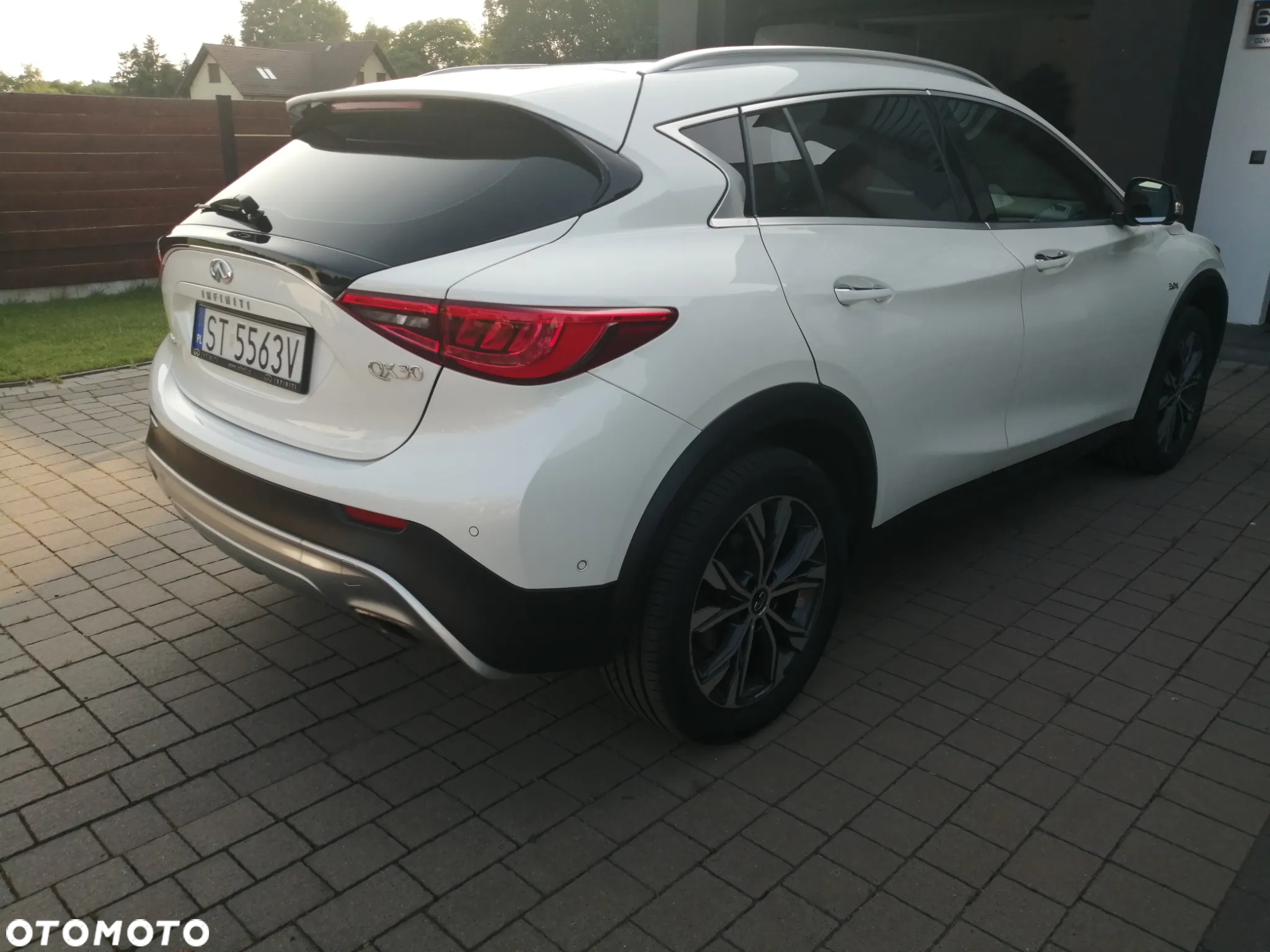 Infiniti QX30 - 8
