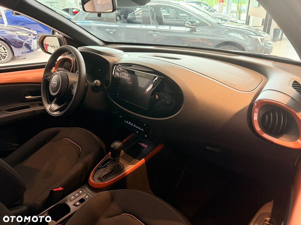 Toyota Aygo X Hybrid 1.5 Style e-CVT - 9