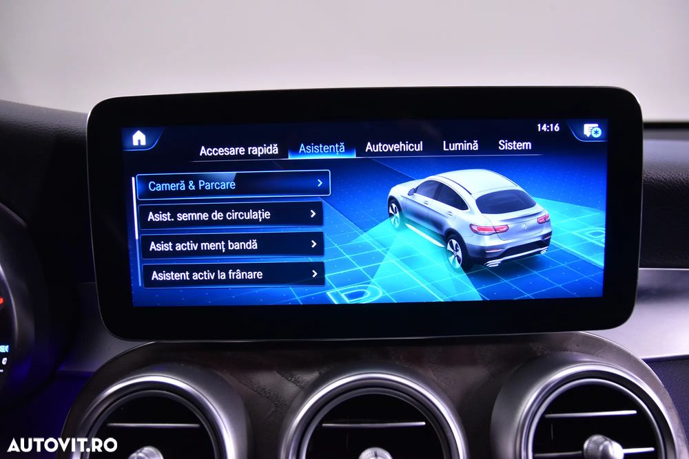 Mercedes-Benz GLC 300 e 4Matic 9G-TRONIC AMG Line - 21