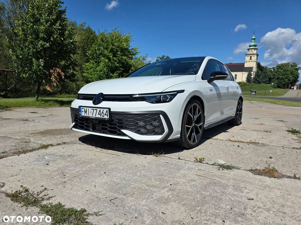 Volkswagen Golf - 36