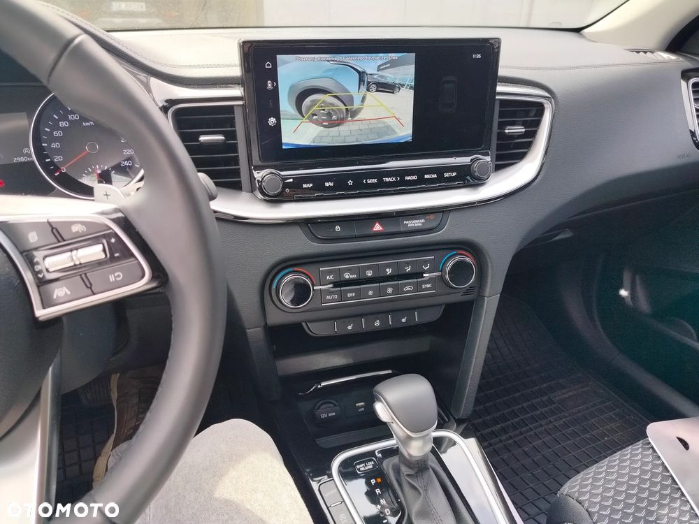 Kia Ceed 1.5 T-GDI Tribute DCT - 14