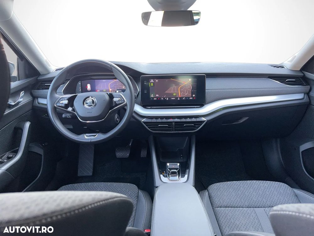 Skoda Octavia Combi 2.0 TDI DSG Style - 10