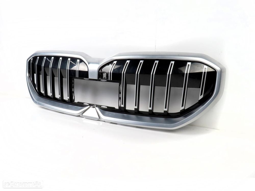 Grelha Frontal Parachoques Frente Usado / Original BMW 5 (G60)/BMW 5 Touring (G6... - 2