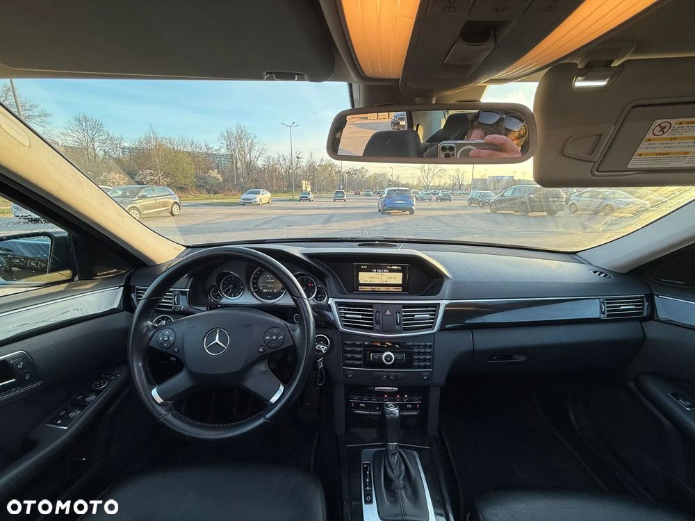 Mercedes-Benz Klasa E - 9