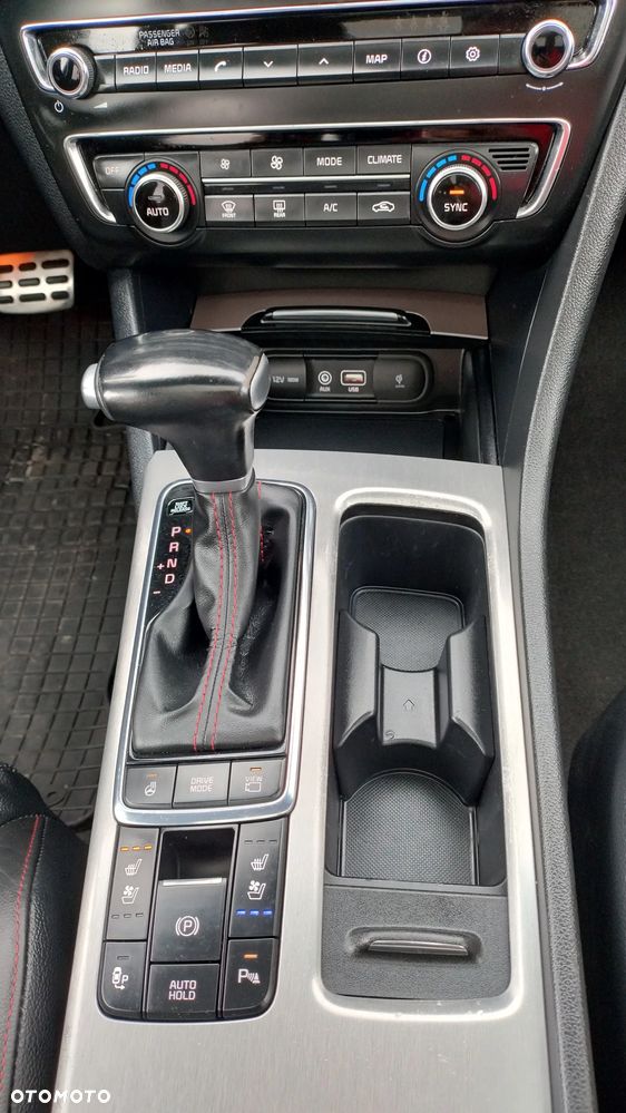 Kia Optima 2.0 T-GDI GT - 38