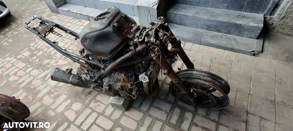 Kawasaki Z900, fabricate 2022/2024 cu daune de Incendiu - 5