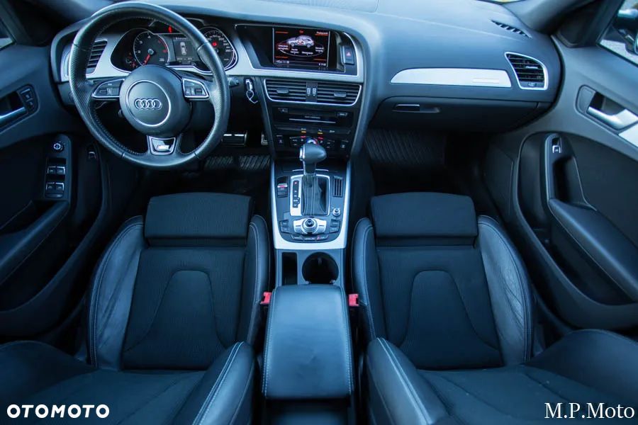 Audi A4 Avant 2.0 TDI Quattro Line S tronic - 38