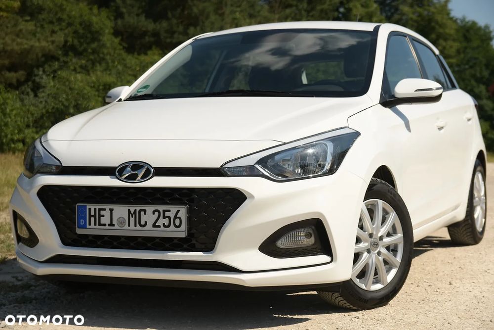 Hyundai i20 1.2 Fifa World Cup Edition - 1
