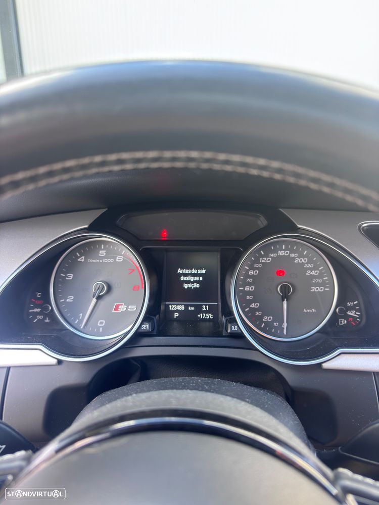 Audi S5 S tronic - 16