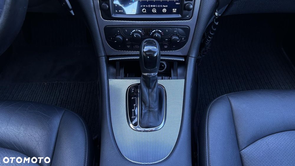 Mercedes-Benz CLK - 19