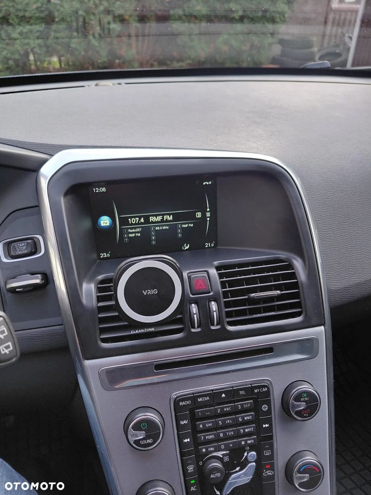 Volvo XC 60 D3 Drive-E Momentum - 11