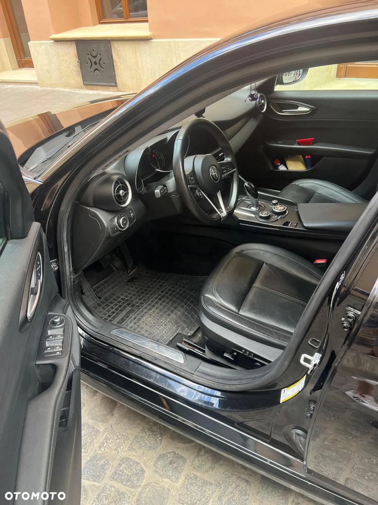 Alfa Romeo Giulia 2.0 Turbo Veloce Q4 - 15