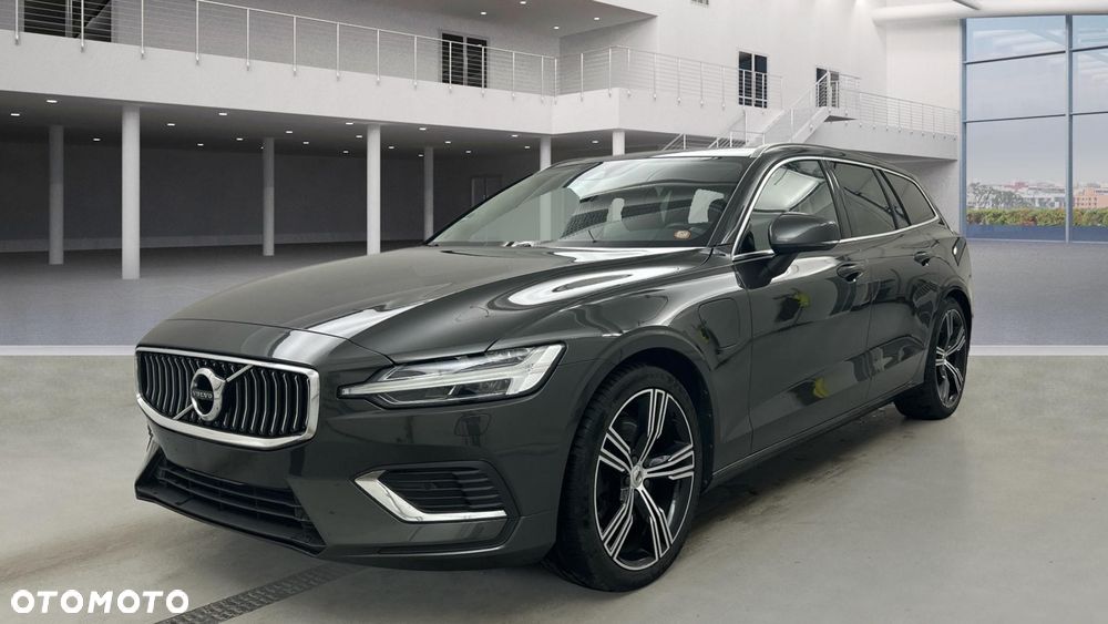 Volvo V60 2021 photo 2