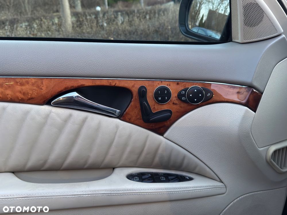 Mercedes-Benz Klasa E 500 Avantgarde - 17