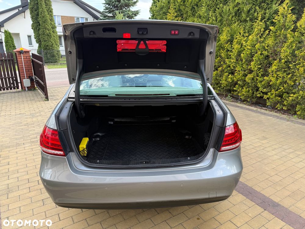 Mercedes-Benz Klasa E 300 BlueTEC HYBRID Elegance - 15