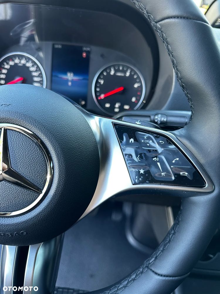Mercedes-Benz Sprinter - 20