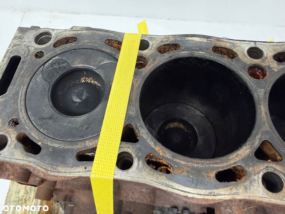DÓŁ SILNIKA Peugeot 307 308 407 508 Citroen C5 III C8 2.0 HDI BLOK WAŁ RHR - 14