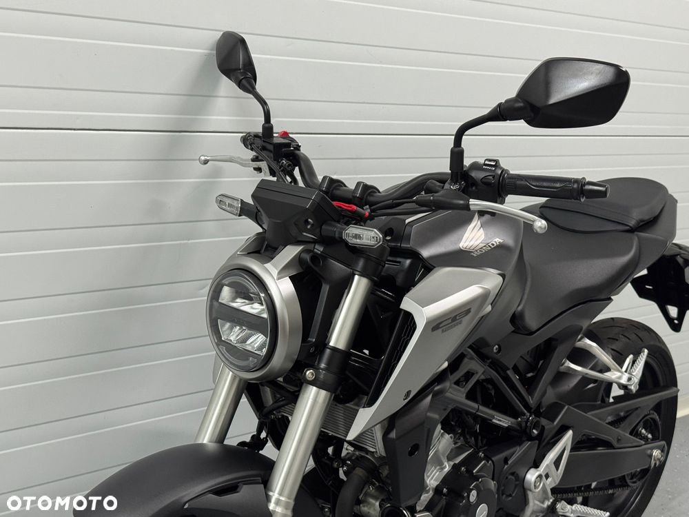 Honda CB - 24