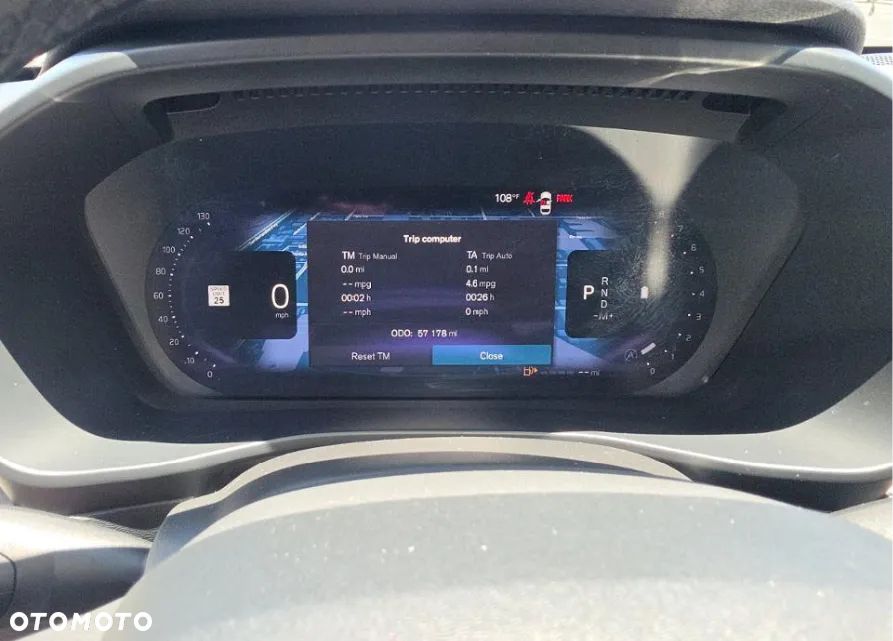 Volvo XC 40 B5 AWD Ultimate Dark - 8