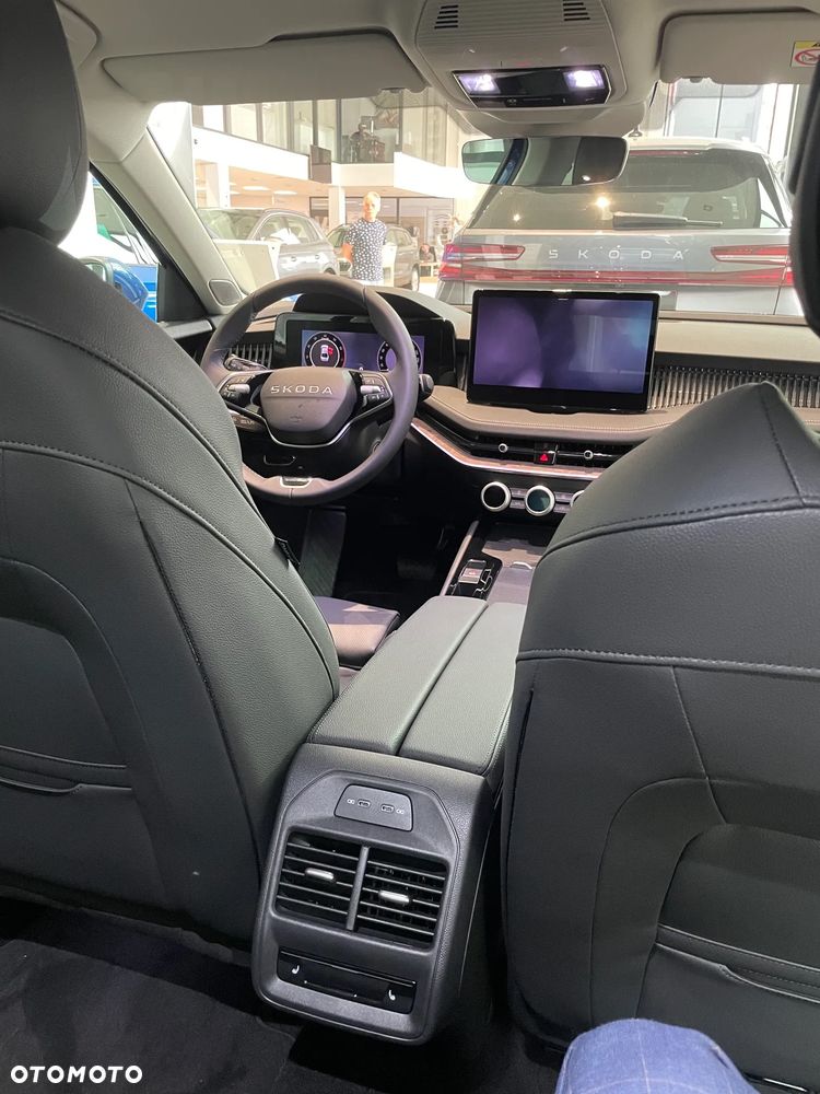 Skoda Superb 2.0 TSI L&K DSG - 9