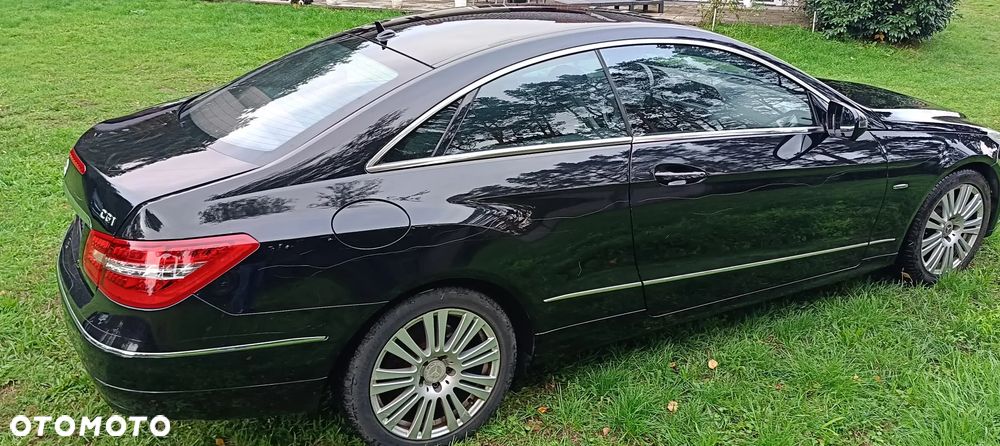 Mercedes-Benz Klasa E 250 CGI BlueEFFICIENCY Automatik Elegance - 20