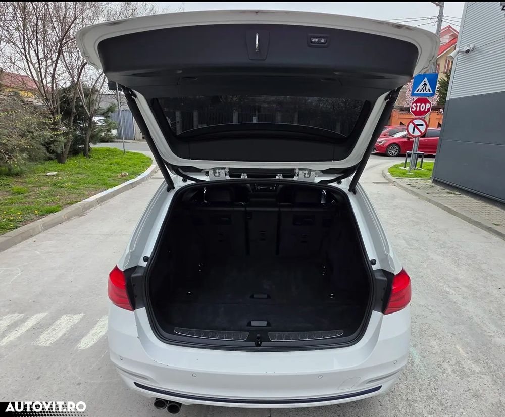 BMW Seria 3 328i xDrive AT Sport Line - 13