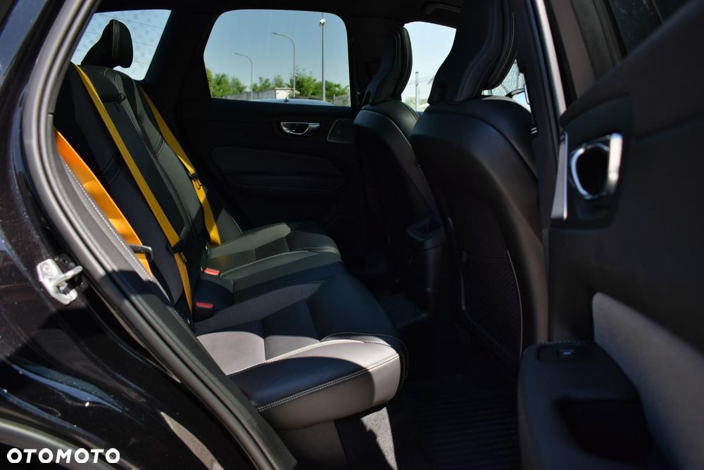 Volvo XC 60 - 22