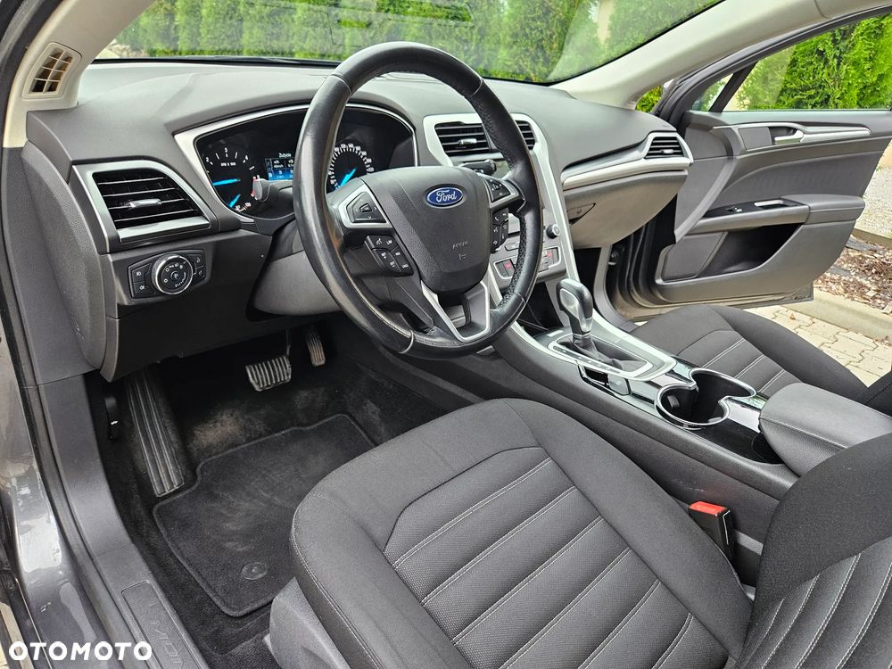Ford Mondeo - 12
